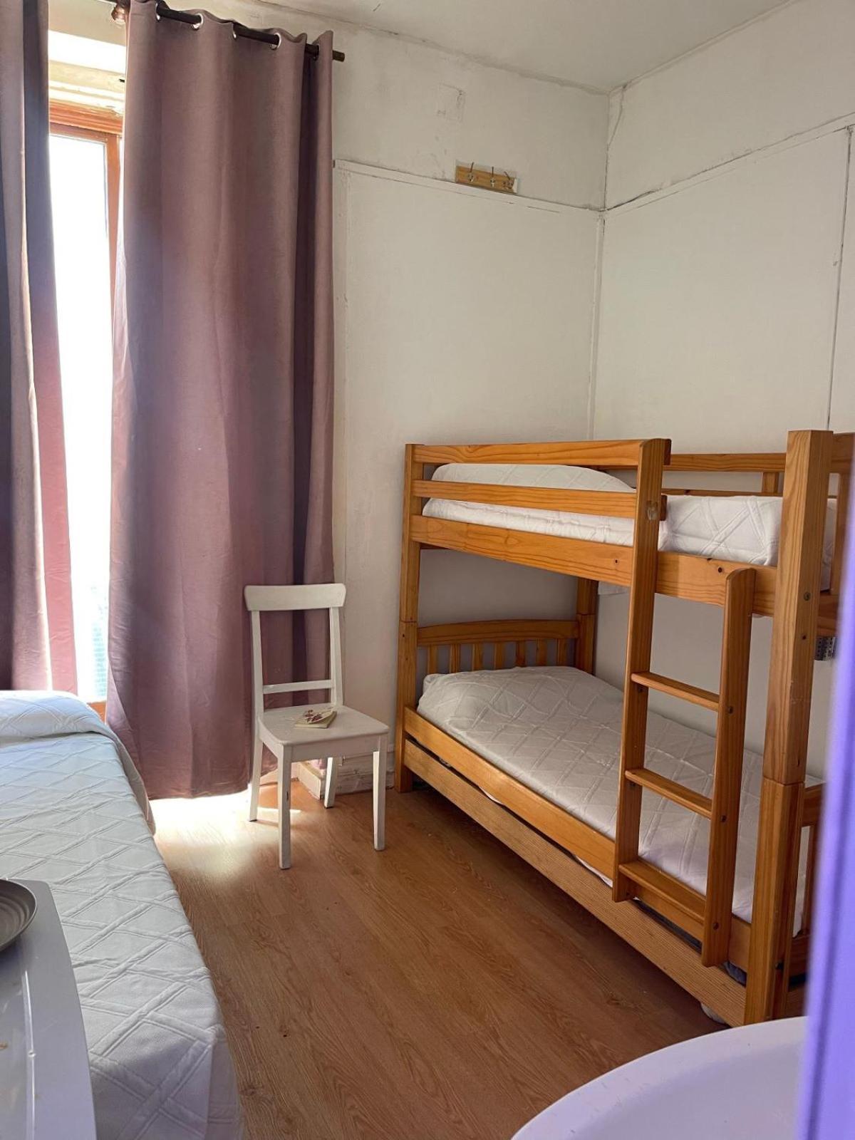 Hostal Daniel Μαδρίτη Εξωτερικό φωτογραφία