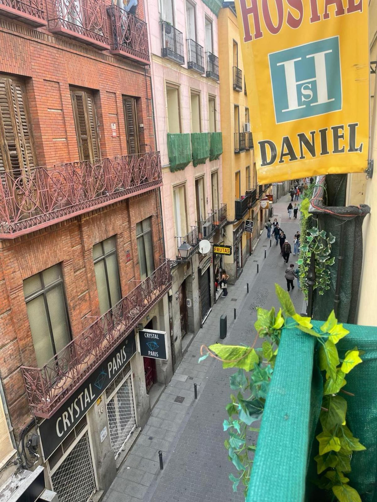 Hostal Daniel Μαδρίτη Εξωτερικό φωτογραφία