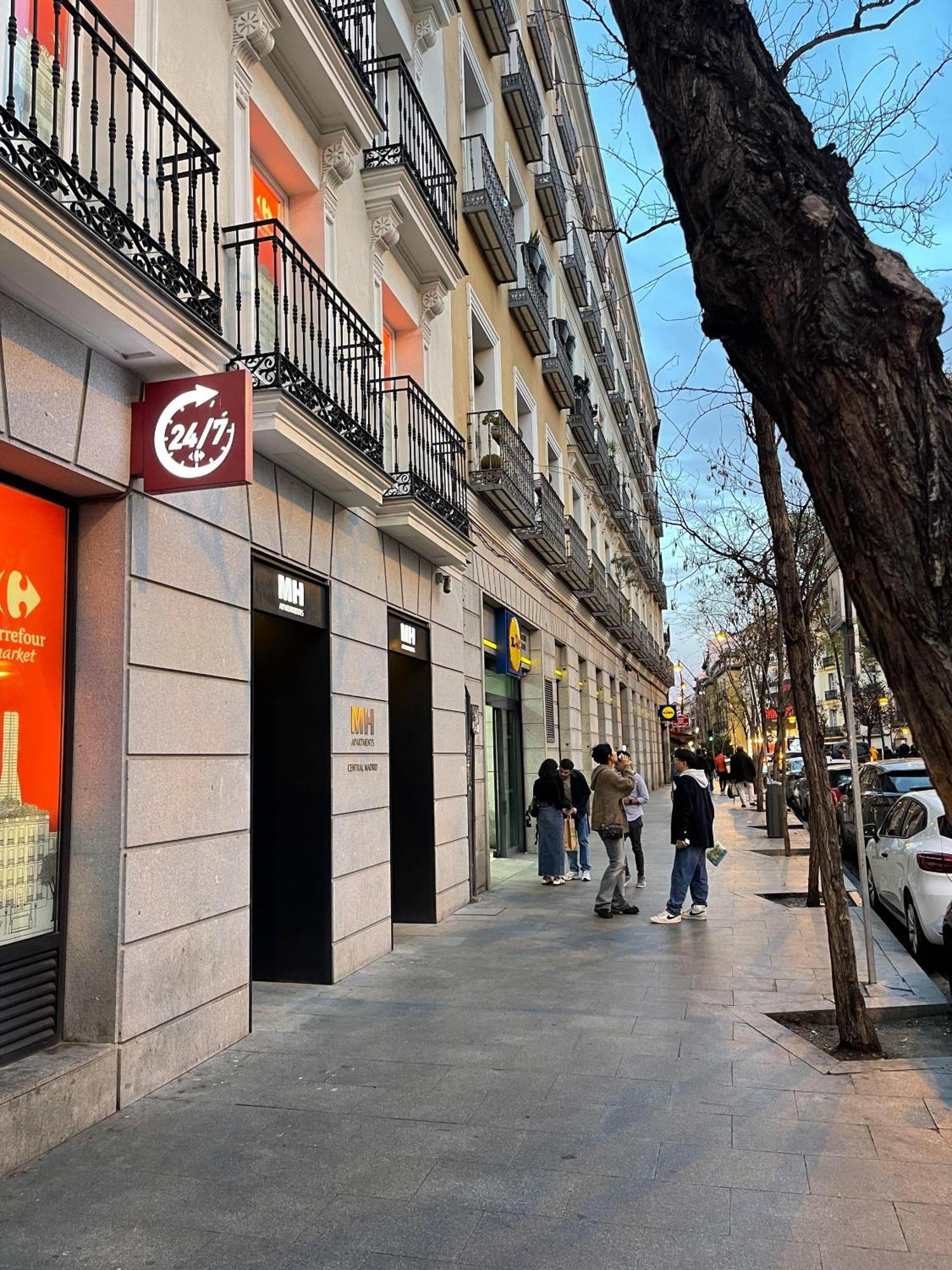 Hostal Daniel Μαδρίτη Εξωτερικό φωτογραφία